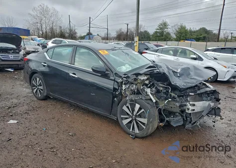 2021 Nissan Altima Sv z USA, uszkodzony, nr VIN 1N4BL4DV7MN324221